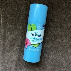St. Ives Cleansing Stick Brand New 1.59 oz